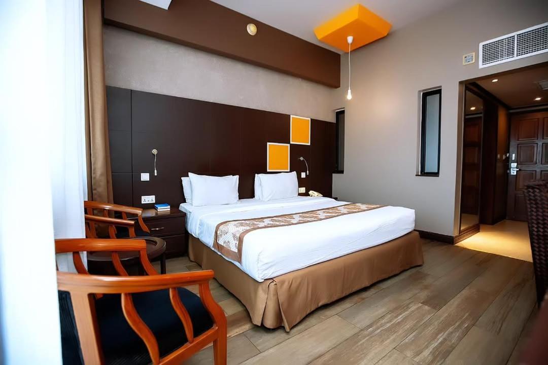 Gold Crest Hotel Mwanza Exterior photo